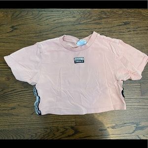 URBAN OUTFITTERS ADIDAS PINK CROP TOP NEVER WORN!!
